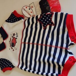 NWT 4th of July onsie